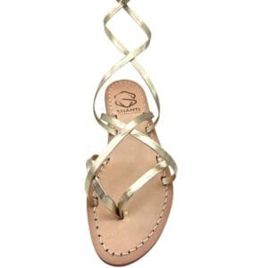 Sandalo in vera pelle intrecciata con suola in cuoio Toscano, interamente fatto a mano con antiscivolo tacco 1cm, 3cm color oro. 100% regolabile.